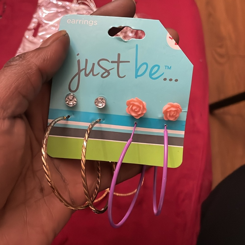 Earrings bundle - Picture 2 of 4